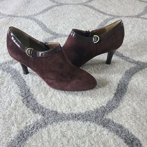 Circa Joan & David Brown Suede Heels 6.5